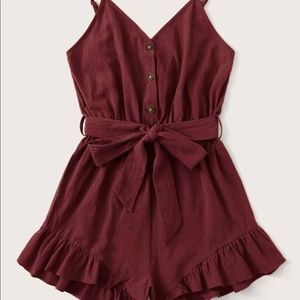 Adorable Ruffle hem Romper size XL